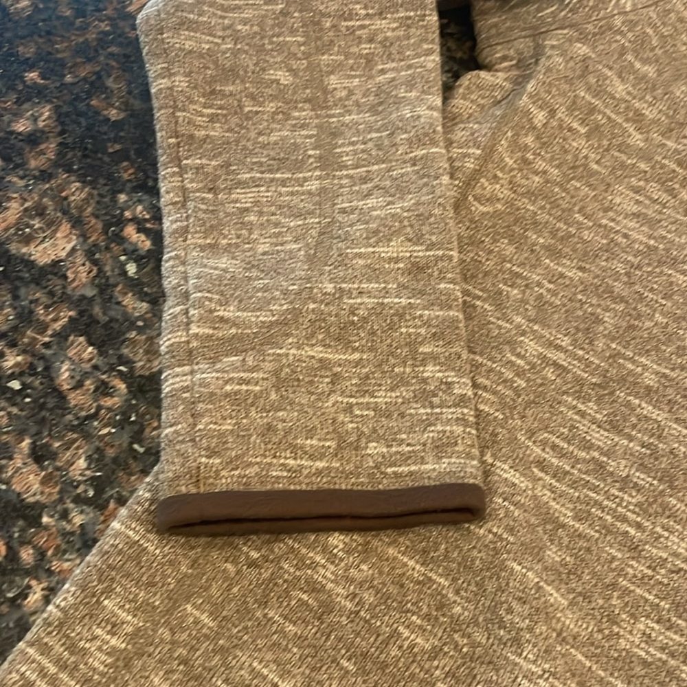 SOLD- Patagonia men’s better sweater 1/4 zip fleece - Picture 6 of 13
